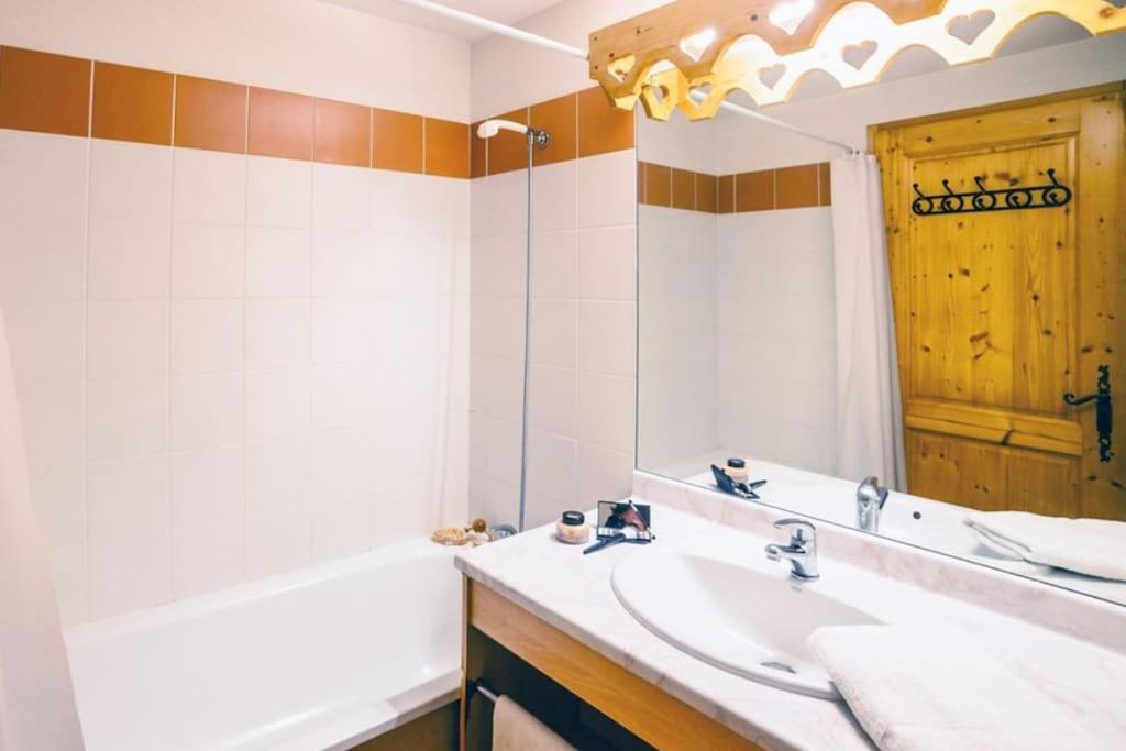 Appartement Rez-De-Chaussee, Cosy T3 4 A 6 Pers Avec Piscines Interieure & Exterieure A Samoens En Haute-Savoie Luaran gambar